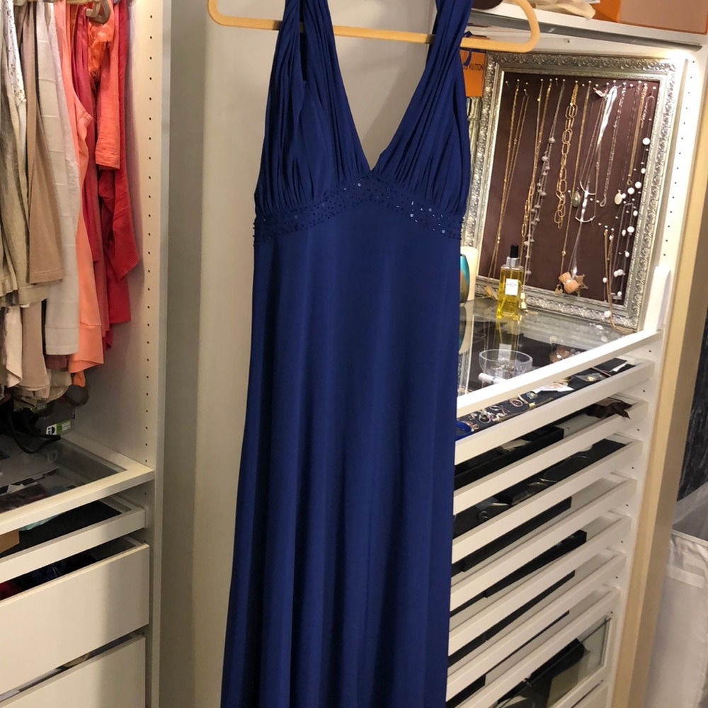 Beautiful dark blue dress!